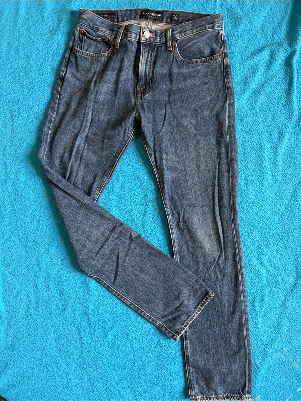 Lucky Brand Men's Slim Straight Jeans in Medium Blue